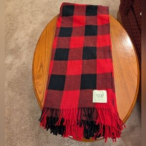Nido Notte Red and Black Plaid Fringed Throw Blanket